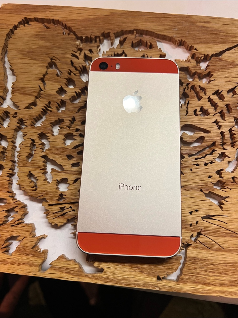 iPhone 5SE 16GB Factory Unlocked Custom Orange New Condition